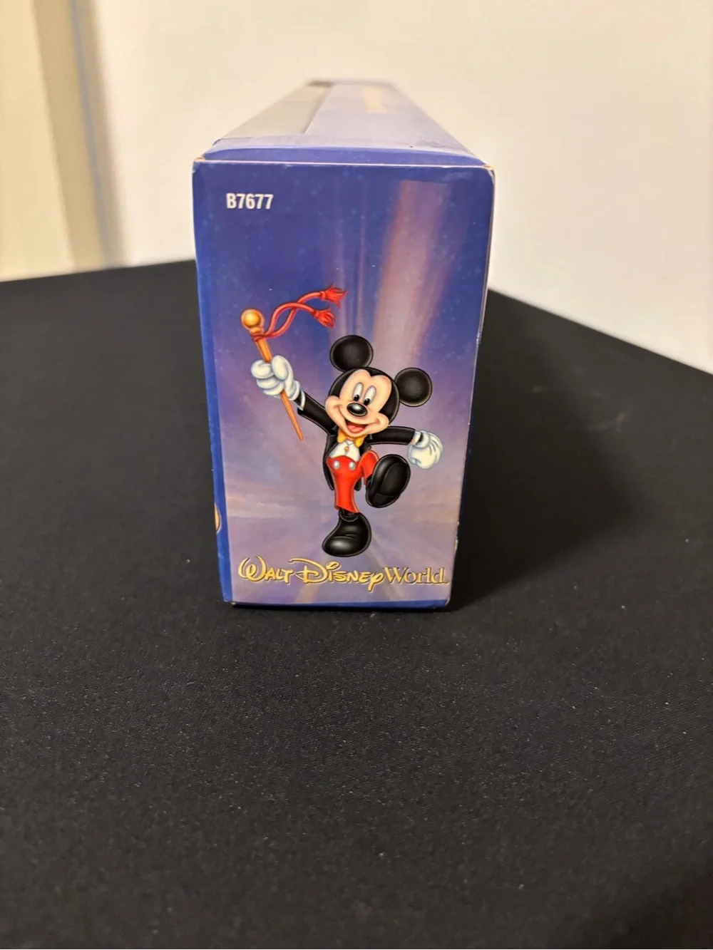 Hot Wheels Disney Disneyland Walt Disney World Semi Truck Diecast NIB